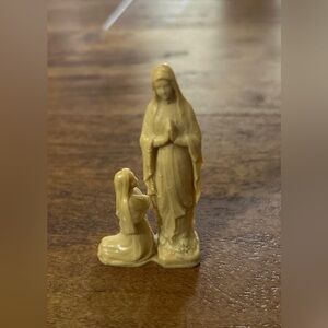 Blessed Virgin Mary Vintage Religious Figurine Plastic Bianchi style statue
